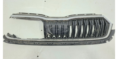 Panjur Çıtası SKODA Octavia 2024-2025