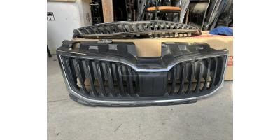 Ön Panjur SKODA Octavia 2019-2023