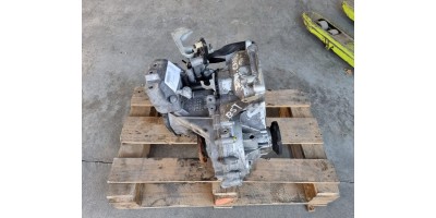 Volkswagen Caddy 1.6 TDI Çıkma Volkswagen Caddy 1.6 TDI Çıkma